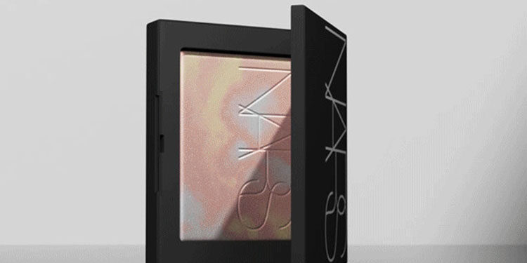 NARS「ライトリフレクティング プリズマティックパウダー」が復刻登場